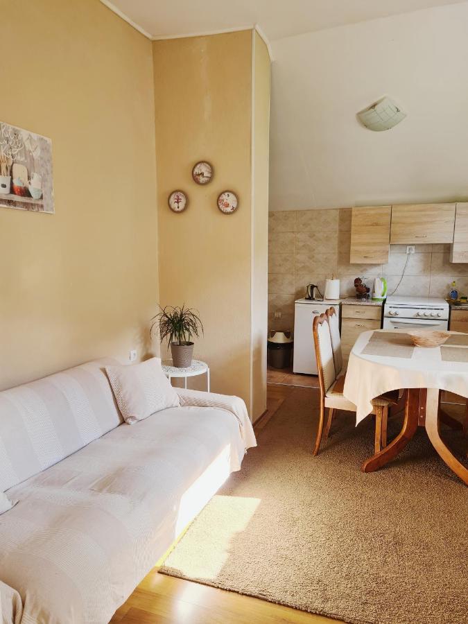 Forest Apartment Niksic ภายนอก รูปภาพ